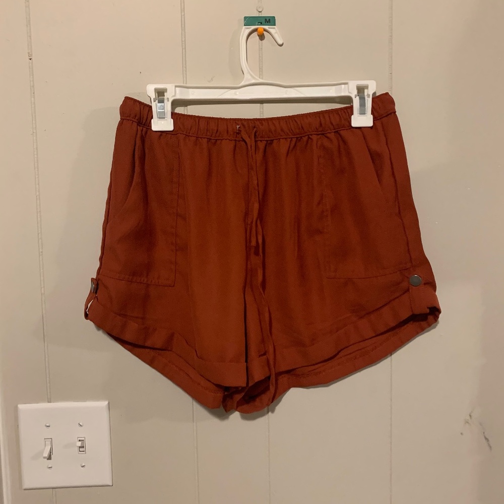 rust shorts